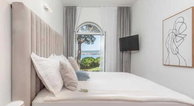 Vila Klara 1, Varaa Hotelli Hotellit Kvarner Islands uima-altaalla, Uima-allas