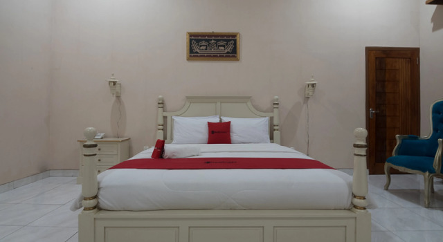 Suite RedDoorz Premium @ Kahai Beach Lampung