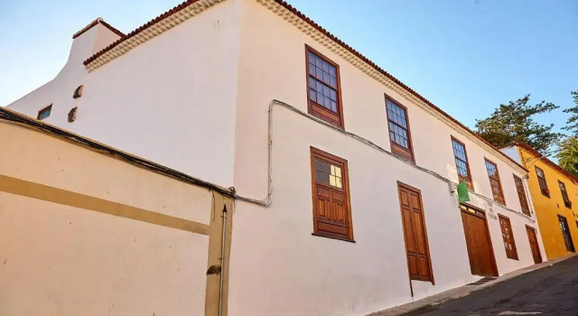 Platanera Suites, Rezervați Hotel Icod de los Vinos Tenerife