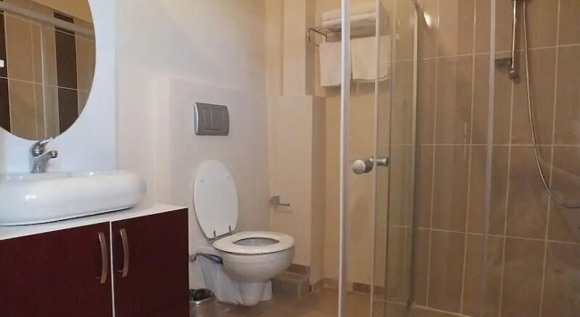 Трёхместный номер Standard с балконом Acet Hotel