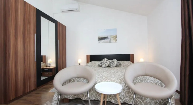 Apartments Alto