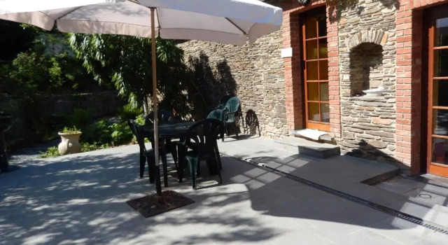 Коттедж с 2 комнатами B&B Le Ti Bou de Refuge