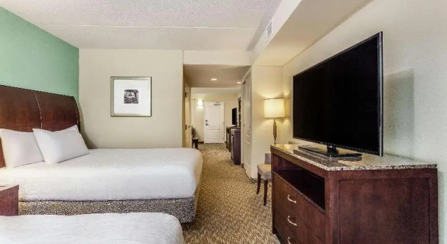 Четырёхместный люкс c 1 комнатой Hilton Garden Inn Gainesville
