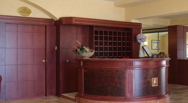 Hotel Relais dei Normanni, Book Hotel Monte Sant'Angelo Foresta Umbra