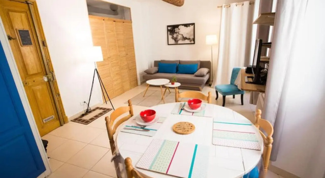 Lovely 38m2 apartment in Menton old town, Забронировать Апартаменты/квартира Ментон Great Alpine Road