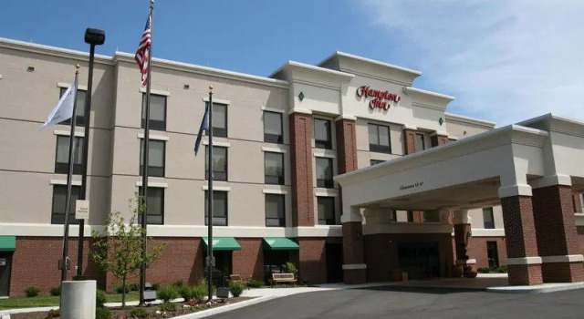 Люкс Hampton Inn Rochester-Webster