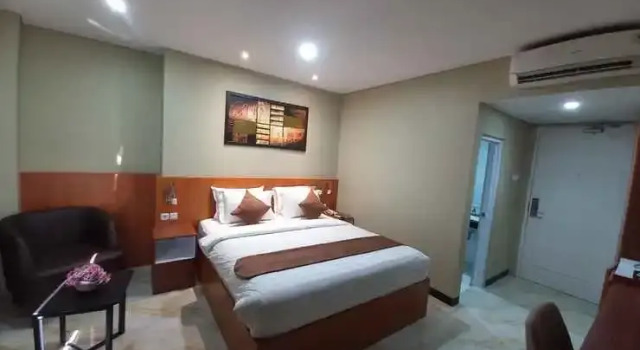Grand Avira Hotel
