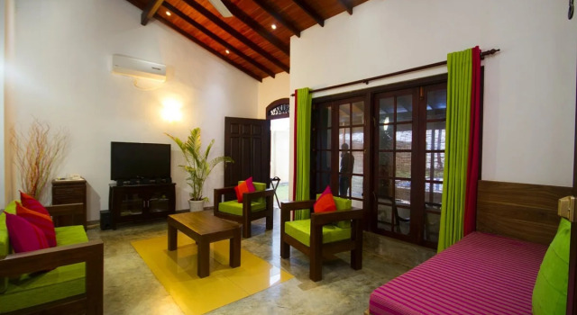 Hamilton Beach Villa
