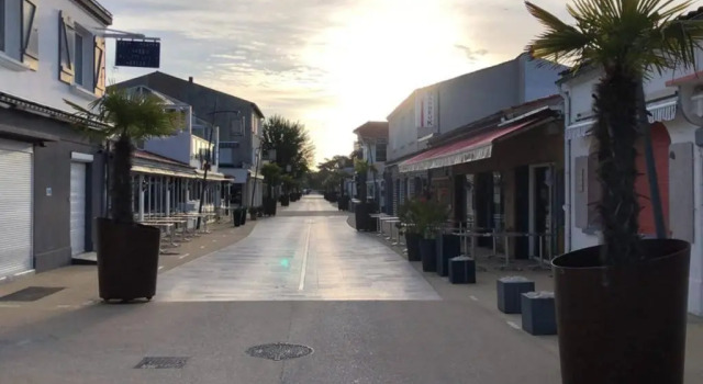 La Luciole, Ronce les Bains, Rezerwuj Apartament Hotele w Charente-Maritime z parkingiem, Parking