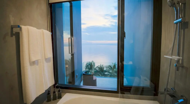 Номер Standard с балконом Kalm Bangsaen Hotel