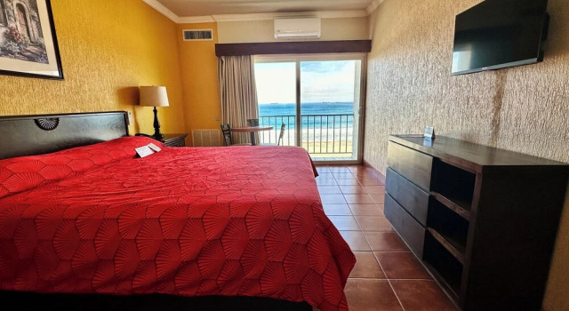 Номер Standard oceanfront Rosarito Beach Hotel