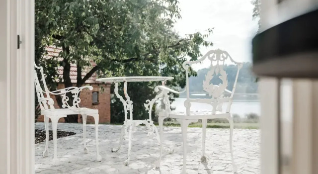 Люкс Luxury THERESET Schloss Groß Plasten