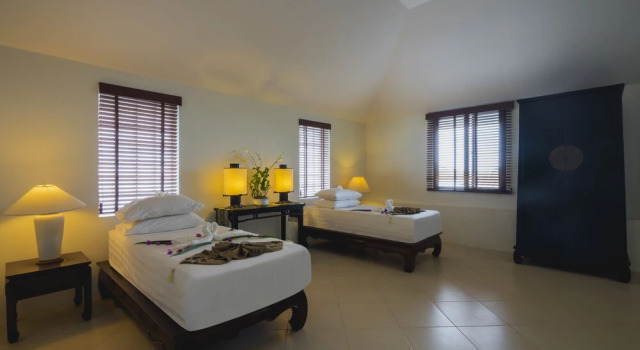 Beach Front Luxury Villa Hai Leng