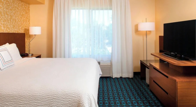 Четырёхместный номер Standard Fairfield Inn by Marriott Denver / Westminster