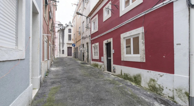 Lovely Flat Between Graça and Alfama by LCH