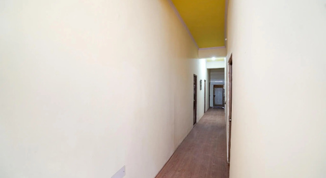 OYO 78445 Hotel The Golden Crown, Забронировать Отель Фаридабад штат Харьяна