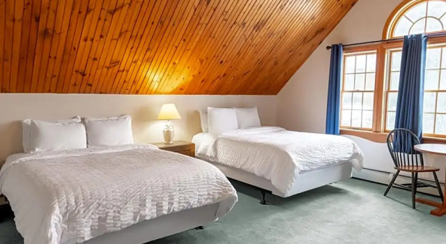 Номер Standard с 3 комнатами Sara Placid Inn & Suites