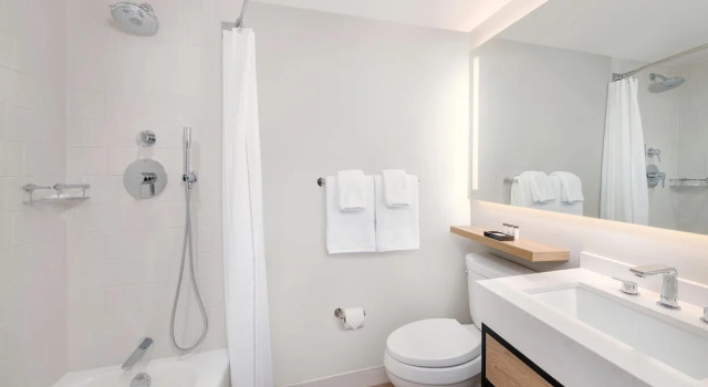 Двухместный клубный номер Standard Sheraton Birmingham