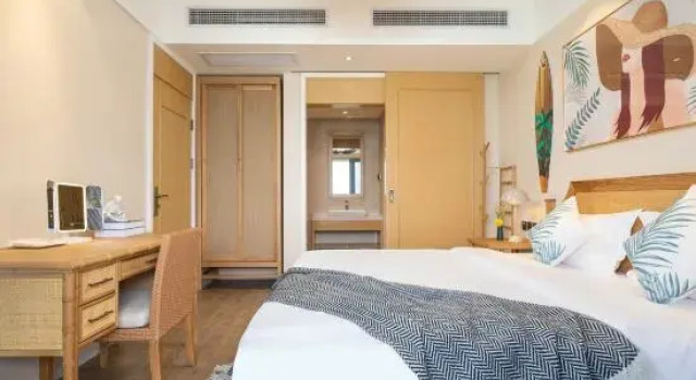 Люкс Deluxe с 3 комнатами с видом на море Yajing Haiju Surfing Seaview Design Hotel (Wanning Sunac Riyuewan Branch)