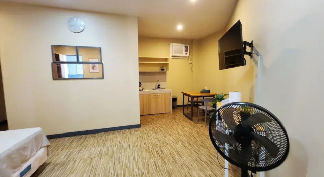 Номер Standard с балконом Freddo Studio Apartelle
