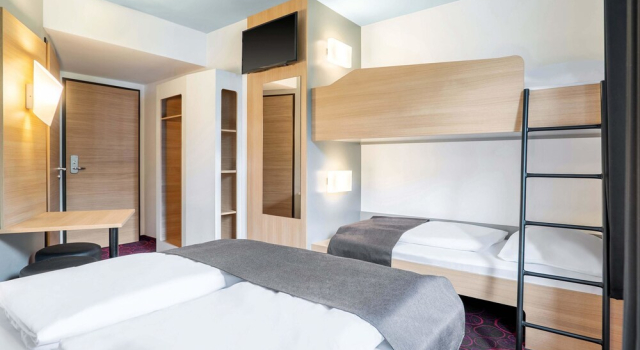 Четырёхместный номер Standard B&B Hotel Offenburg-City