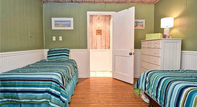 Siesta Shores B13 - Three Bedroom Condo