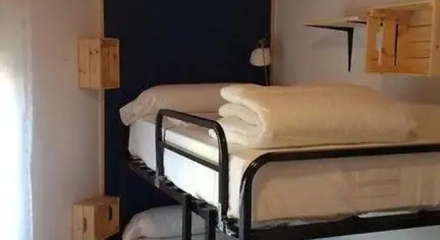 AZ The Bridge Hostel - Coliving, Забронировать Хостел Хостелы Сарагосы, рядом с Парафия Сан-Мигель-де-лос-Наваррос, Хостел
