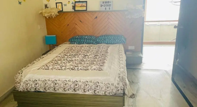 Modern Holiday Home with 5 Bedrooms, Rezerwuj Hotel Hajdarabad 