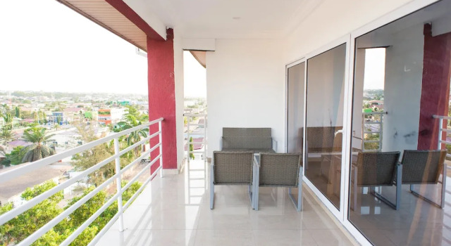 Апартаменты Premium Earl Heights Suites Hotel