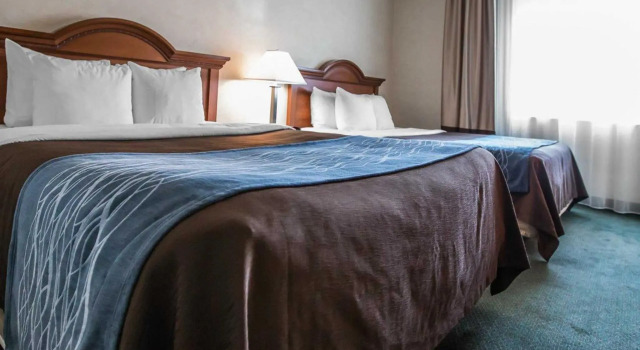 Четырёхместный люкс Holiday Inn Express Dixon by IHG