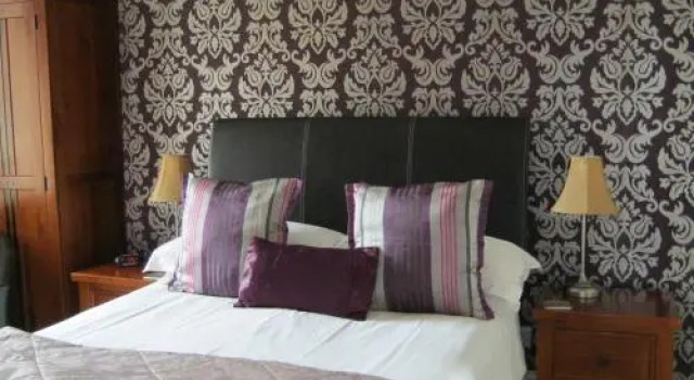 Autumn Leaves Guest House, Забронировать Гостевой дом Отели Северного Йоркшира с парковкой, Парковка