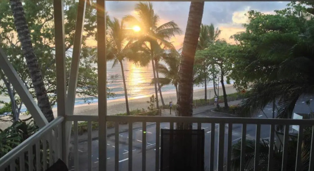 Апартаменты The Beach Shack 3BR Waterfront Resort, Own WIFI