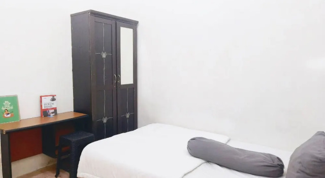 Kost Griya Hikari by Ecommerceloka, Book Guesthouse Jakarta Jakarta Province