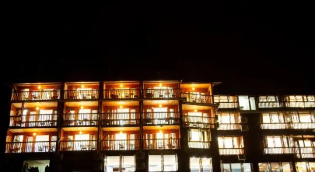 Luanxi Flower Pinellia Homestay (Qianhu Miao Village Branch, Xijiang), Prenota Hotel Xijiang Guizhou