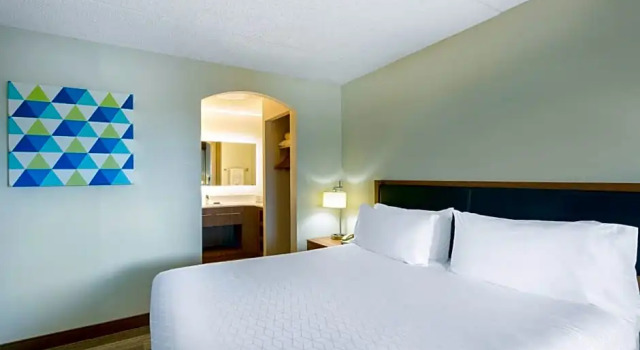 Двухместный люкс Holiday Inn Express Hotel & Suites Philadelphia - King of Prussia by IHG