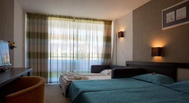 Двухместный номер Standard с частичным видом на море MPM Hotel Zornitza Sands