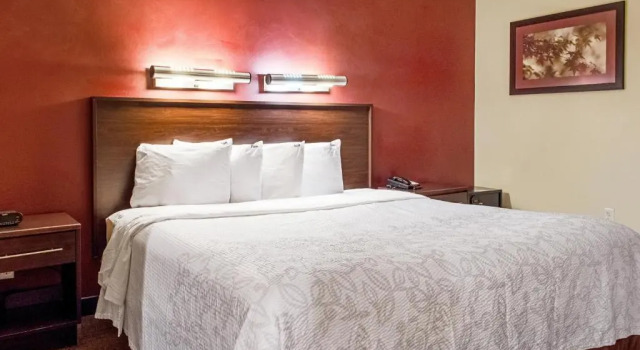 Двухместный люкс Red Roof Inn PLUS Henderson