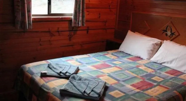 Gumleaves Bush Holidays, Book Resort Little Swanport Tasmania