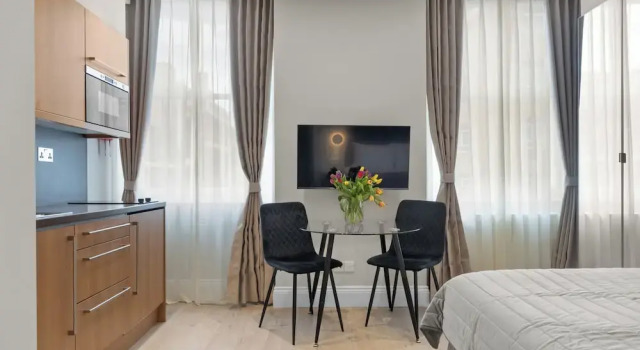 Люкс Deluxe Cleveland Residences Russell Square