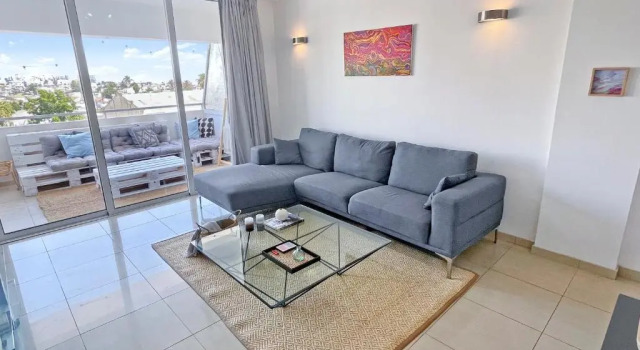 2BR SEAVIEW Apt in prime location 1 min from sea, Book Hotel Larnaka Larnaca Region