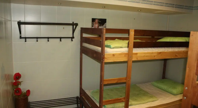 Len Inn Lux Hostel, Book Hostel / Vandrerhjem Billige hoteller i Moskva, nær Yerevan Plaza