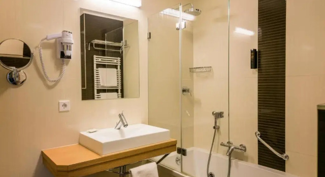 Полулюкс Hotel Bon Repos
