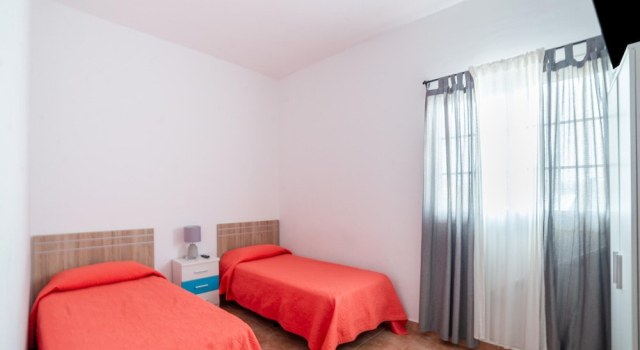 Коттедж Lovely & Spacious Holiday Home With Private Swimming Pool