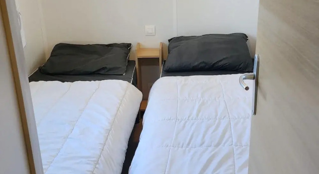 Swanky Mobile Home in Saint Jean de Monts near Seabeach, Забронировать Дом для отпуска Отели Сен-Жан-де-Мон с бассейном, Бассейн