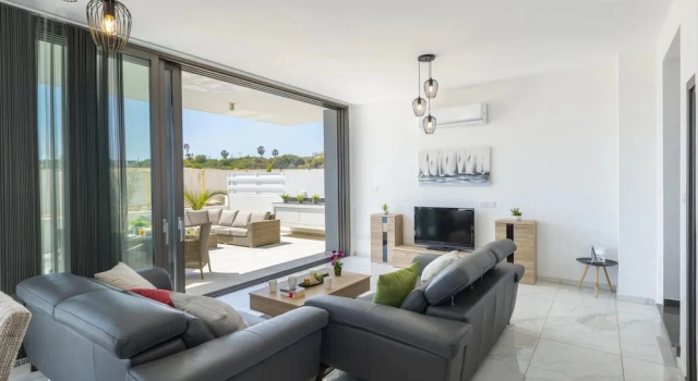 Коттедж Protaras Royal Pearl Villa 7
