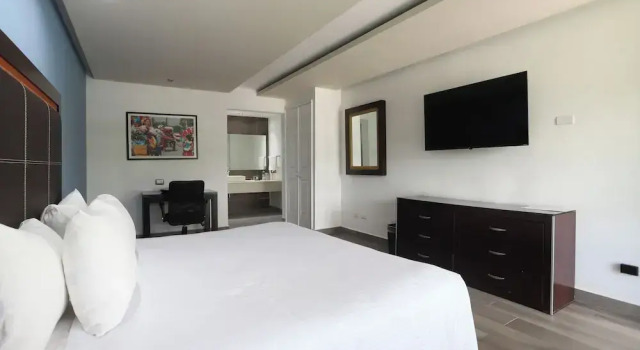 Двухместный номер Standard с балконом Quinta Dorada Hotel & Suites