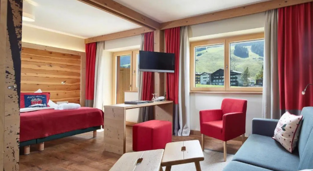 Полулюкс с балконом Hotel Hasenauer 4 Sterne Superior