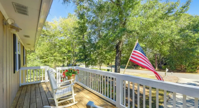 Lovely Emerald Isle Home, Walk to Beach!, Buchen Sie Ferienhaus Emerald Isle North Carolina