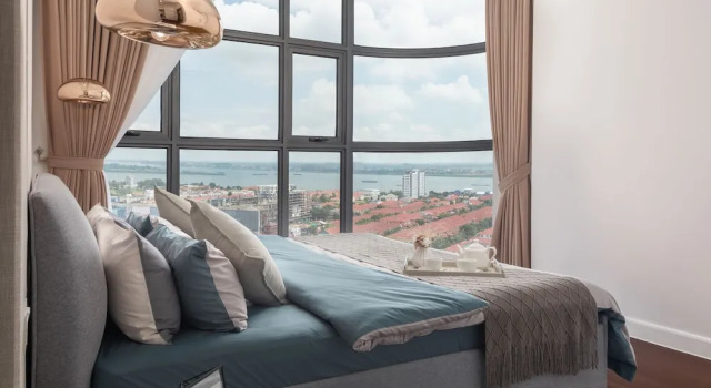 Семейный люкс с 2 комнатами The Peninsula Phnom Penh