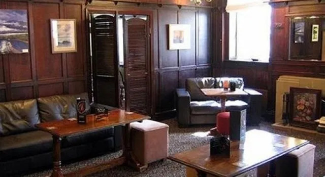 Plough Inn, Buchen Sie Hotel Hotels in Schottland mit Parkplatz, Parkplätze